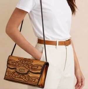 Vintage hand tooled leather purse